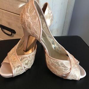 Lulu Townsend Champagne Heels 5" heel
